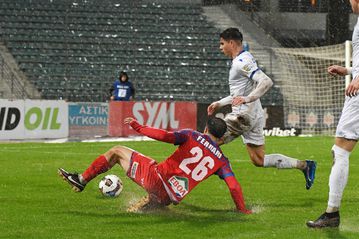 «Άσφαιροι» έμειναν Βόλος και Λαμία στο βροχερό Πανθεσσαλικό