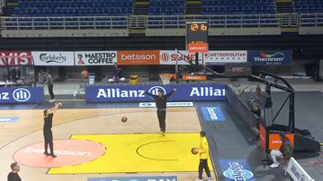 Πήρε γεύση από Sunel Arena ο Ομπιέσε για λογαριασμό της ΑΕΚ Betsson (vid)