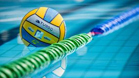 Ξέφυγε η κατάσταση σε αγώνα πόλο στη Πάτρα - Πολίστας γρονθοκόπησε αντίπαλο και οδηγήθηκε στην σύλληψη