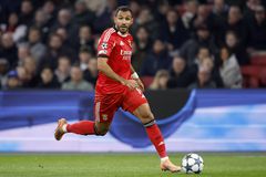 Η A Bola αποθεώνει τον «Έλληνα Θεό» Βαγγέλη Παυλίδη