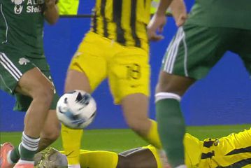 Τι είπε ο Παναγιώτης Βαρούχας για την κόκκινη στον Μάριν και την αποβολή του Μεϊτέ