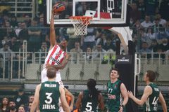 Ερυθρόλευκο ρεβεγιόν στο ΟΑΚΑ: Ο Ολυμπιακός διέλυσε τον Παναθηναϊκό (95-71)