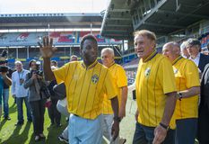 Τα σκληρά τάκλιν που δεχόταν ο Πελέ πριν την καθιέρωση των καρτών (vid)