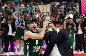 Ανασκόπηση 2024: Ο Παναθηναϊκός σήκωσε το 7ο με Σλούκα αρχηγό