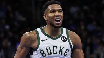 Η επιστροφή του «Greek Freak» απέναντι στους Πέισερς