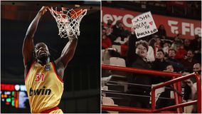 Η «πρώτη» του Μενσά και το γιορτινό κλίμα στην τελευταία... παράσταση στο ΣΕΦ για το 2024 (vid)