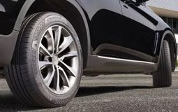 Γιατί το παρκάρισμα με στριμμένους τροχούς μπορεί να γίνει… ακριβό λάθος