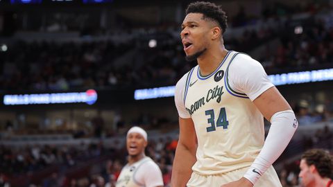 Εξαιρετικός Αντετοκούνμπο οδήγησε τους Μπακς σε νέα νίκη