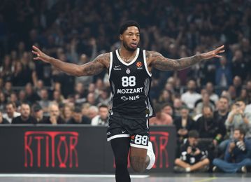 Τι έκανε ο πενταδάτος Τζόουνς στην ήττα της Παρτιζάν από τη Βαλένθια