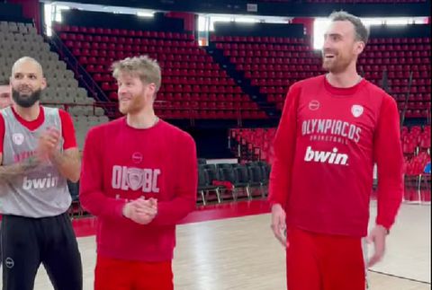 Ουόκαπ και Μιλουτίνοφ έσβησαν κεράκια στο ΣΕΦ (vid)