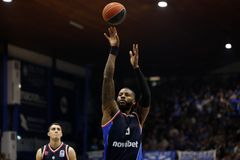 Ο Πανιώνιος άγγιξε το «διπλό» στη Γαλλία, αλλά λύγισε στο τέλος από την Μπουργκ