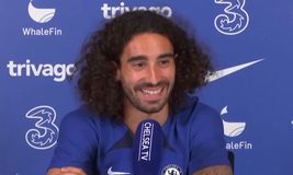 Τσέλσι: Ο Κουκουρέγια πληροφορήθηκε έκπληκτος ότι ο Ζορζίνιο πήγε στην Άρσεναλ (vid)