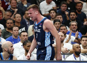 Αγραβάνης: «Έχω κάνει λάθη στη ζωή μου, είμαι έτοιμος να πεθάνω στο παρκέ για τον Παναθηναϊκό»