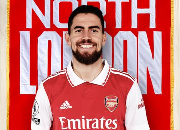 Επίσημη η «βόμβα»: Στην Άρσεναλ ο Ζορζίνιο