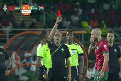 Έπος: Ο Άμραμπατ αποβλήθηκε... δύο φορές στο ίδιο ματς