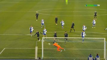 Σέντρα του Μπακασέτα, απείλησε με κεφαλιά ο Πέρεθ