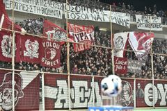 Τα συγκινητικά πανό των οπαδών της ΑΕΛ Novibet (pic)