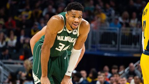 Ο Γιάννης Αντετοκούνμπο θα μείνει στους Μπακς και θα γίνει trade στο offseason σύμφωνα με το ESPN