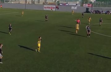 Με δάκρυα στα μάτια η Καπνίση: «Τραμπούκισαν τις συναθλήτριές μου, ξυλοκόπησαν τους φιλάθλους μας»