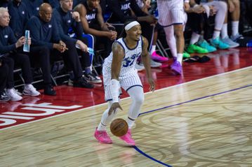 Ανατροπή στο Ορλάντο, περίπατος στη Βοστώνη και σερί για τους Νικς