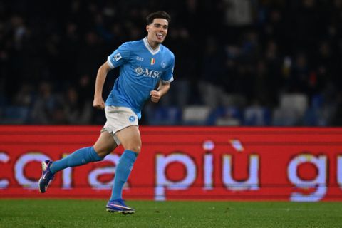 Νίκη-βάλσαμο για τη Νάπολι που συνήλθε και λύγισε τη Φιορεντίνα