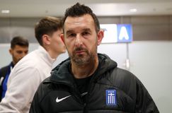 Ο αρχιτέκτονας της επιτυχίας της εθνικής Νέων, Τάσος Θέος στο Sportal: «Υπάρχει ταλέντο, αλλά τα παιδιά πρέπει να μπαίνουν στα βαθιά»