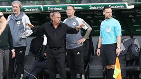 Έξαλλος με τον διαιτητή ο Τερίμ: «Πρέπει να ντρέπεται»