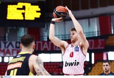 Έβγαλε την αγγαρεία απέναντι στον Άρη ο Ολυμπιακός και τώρα Βελιγράδι!