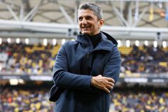 Η ομιλία Λουτσέσκου στα αποδυτήρια: «Χάνετε από μια ομάδα που δεν είναι καλύτερη σας!»