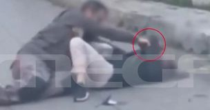 Χαλκίδα: Βίντεο ντοκουμέντο από τη στυγερή δολοφονία του 43χρονου ξυλουργού – Καρέ καρέ οι φονικές μαχαιριές της 39χρονης