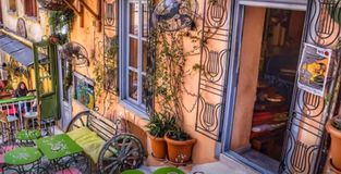 Το παρασκήνιο πίσω από το λουκέτο στο «Γιασεμί» - Ποιοι είναι οι νέοι ιδιοκτήτες του ακινήτου στα σκαλάκια της Πλάκας