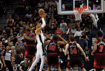 Θρίαμβος για τους Σπερς με τρομερό Ουεμπανιάμα (vid)