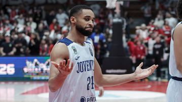 Κάμερον Χαντ στο Sportal: Τα λόγια του Γουόρντ και οι παίκτες που τον προετοίμασαν για την ΑΕΚ - Ποιον θα έπαιρνε στην Μπανταλόνα