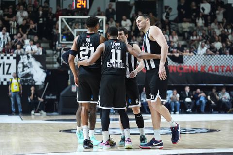 Επίδειξη δύναμης από Μπεσίκτας και Τουρκ Τέλεκομ στα ημιτελικά του EuroCup (vids)