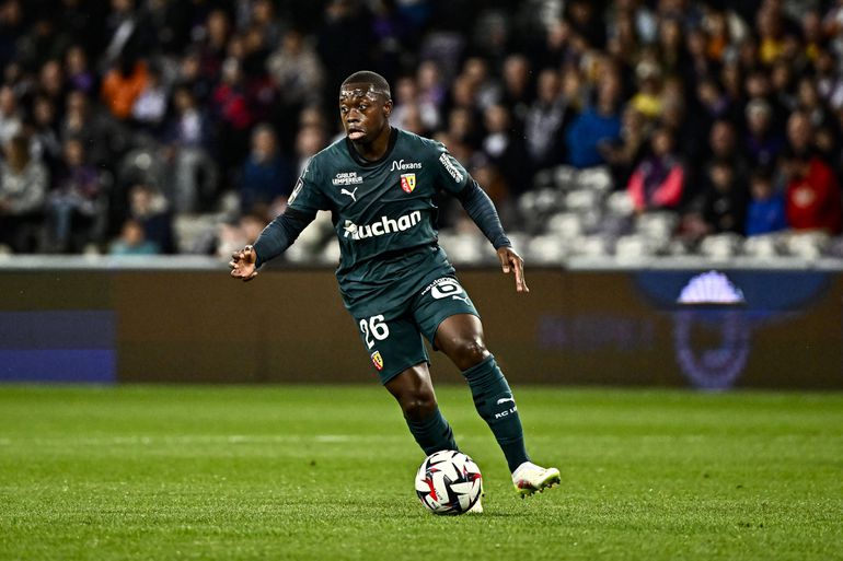 Μεντί: «Οι άνθρωποι βλέπουν τους Αφρικανούς σαν κλόουν»