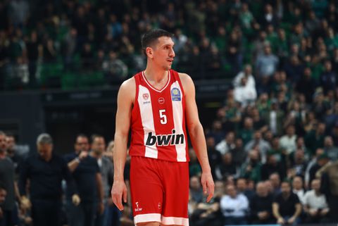 Ο Λαρεντζάκης έγινε ο 57ος στην ιστορία της Stoiximan GBL που έφτασε τους 2.500 πόντους (pic)