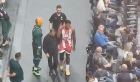 Η άσεμνη χειρονομία του Τζόουνς προς την εξέδρα του Παναθηναϊκού (vid)