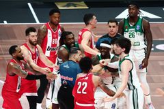 Παναθηναϊκός - Ολυμπιακός: Δεν ήταν κωμωδία, αλλά χιλιοπαιγμένη παρωδία