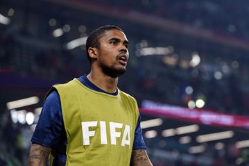 Ένταλμα σύλληψης για τον Ντόουγκλας Κόστα