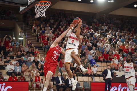 Η Μονακό... ζορίστηκε άλλα έκανε το 2-0 κόντρα στη Μπουρζ