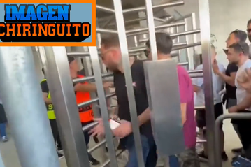 Οπαδοί της Ρόμα μπαίνουν χωρίς εισιτήριο στο γήπεδο του τελικού (vid)