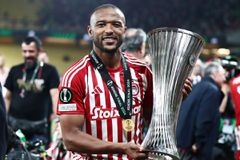 «Μπολόνια, Τορίνο και Τζένοα έχουν βάλει στο μάτι τον Ελ Κααμπί»