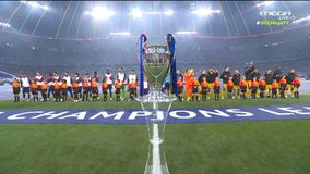 ΠΣΖ - Ίντερ | Η είσοδος των ομάδων στην Allianz Arena - Συγκλονιστικό το κλίμα στις κερκίδες