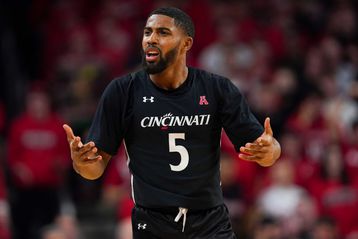 Κοντά στον Ντέιβιντ ΝτεΤζούλιους το Λαύριο (vid)