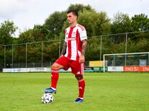 Οι πρώτες εικόνες του Στρεφέτσα στα ερυθρόλευκα