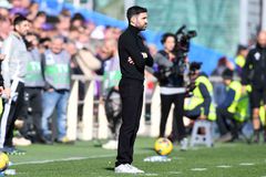 Φάμπρεγκας για Σρεφέτσα: «Δεν μπορούσα να κοιμηθώ για δύο μέρες αφότου ήρθε να μου πει ότι θα φύγει» (vid)