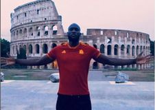 Και επίσημα στην Ρόμα ο Λουκάκου