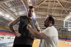 Ο Ντονάτας Μοτεγιούνας στο Sportal: «Περιμένουμε μάχη κόντρα στην Ελλάδα» (vid)