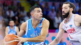 Μαγική πάσα απο τον Σλούκα, χωρίς να κοιτάει (vid)