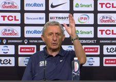 Έξαλλος ο Πέσιτς με Σέρβο δημοσιογράφο: «Μη ξαναμιλήσεις! Τι ερώτηση είναι αυτή;» (vid)